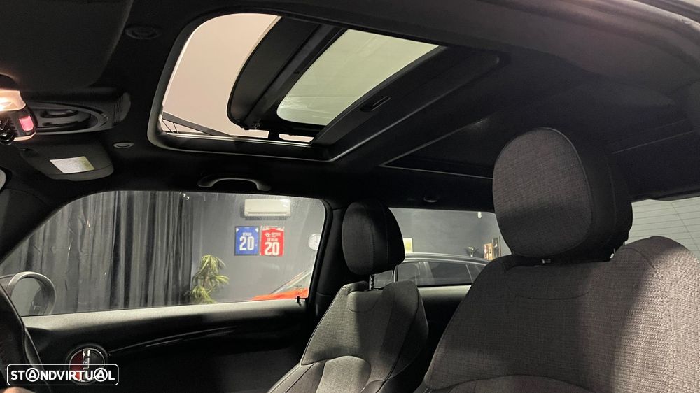 MINI 3 Portas Cooper SD Auto - 19