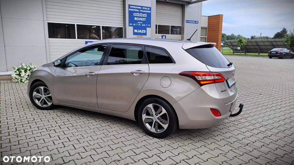 Hyundai i30 blue 1.6 GDI YES Gold - 26