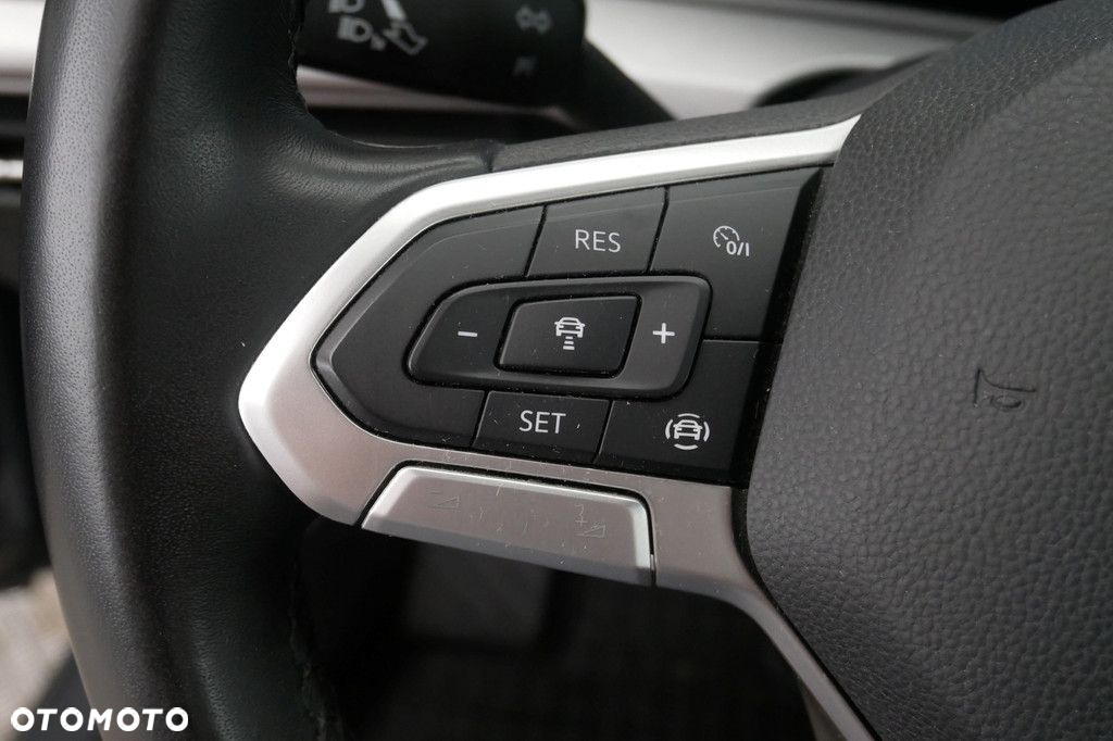 Volkswagen Golf - 20