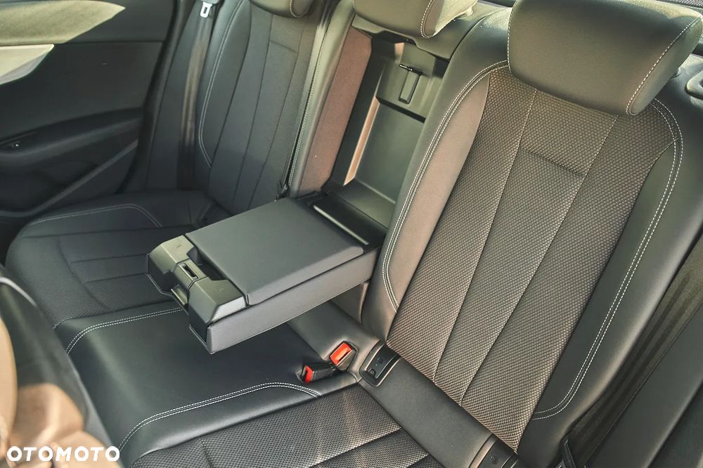 Audi A4 Limousine 35 TFSI S tronic S line - 25