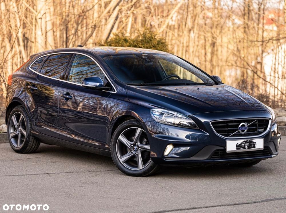 Volvo V40 D2 R-Design - 14