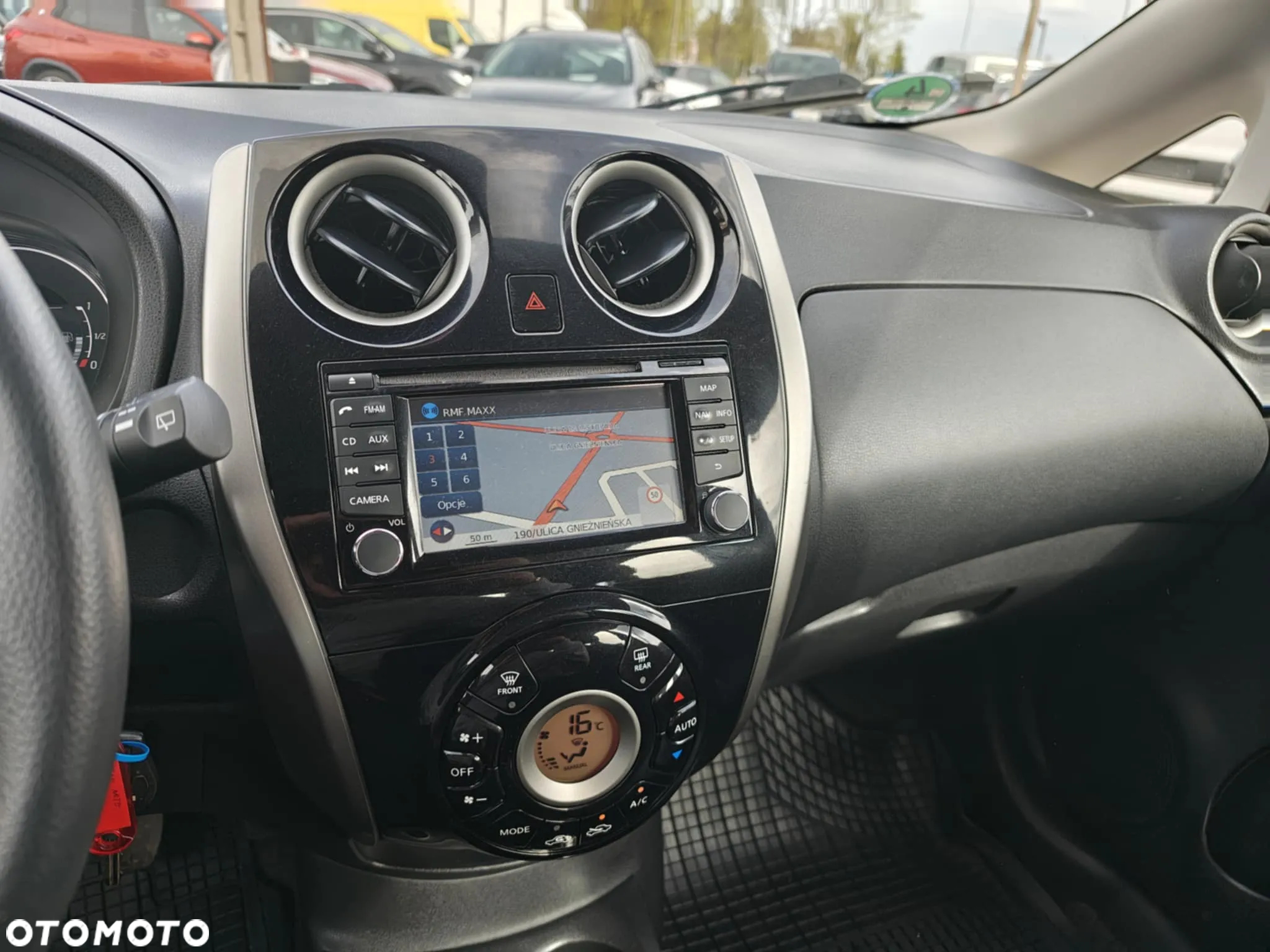 Nissan Note 1.2 Tekna - 16