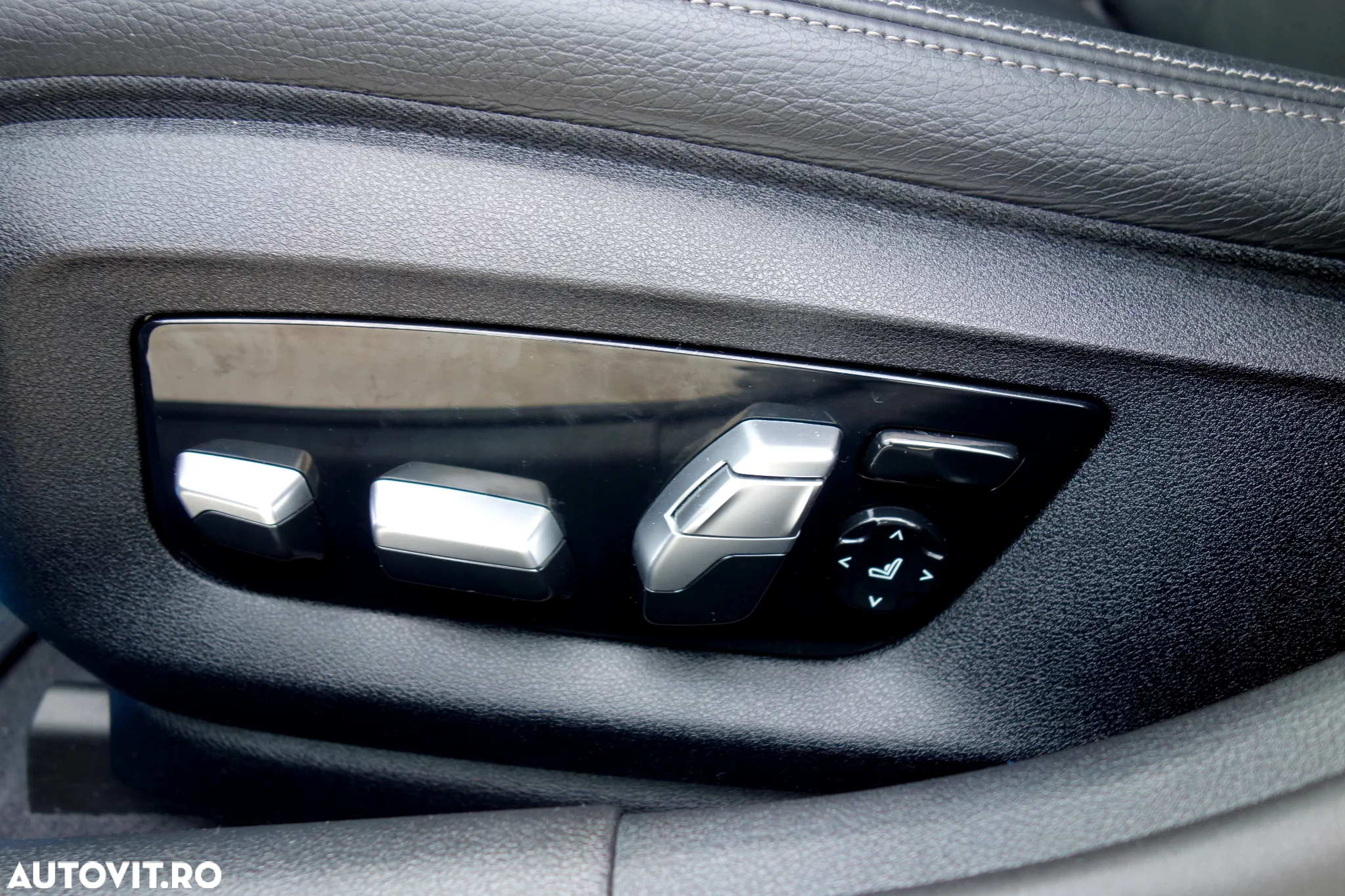 BMW Seria 5 520i AT - 18