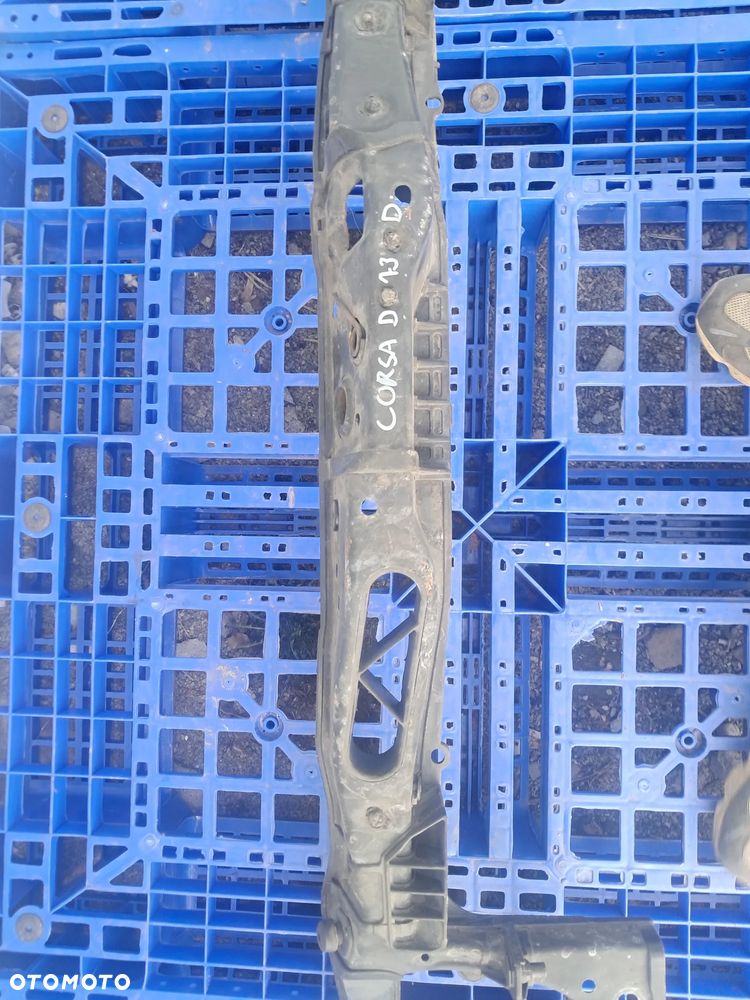 Opel Corsa D Pas przedni - 3