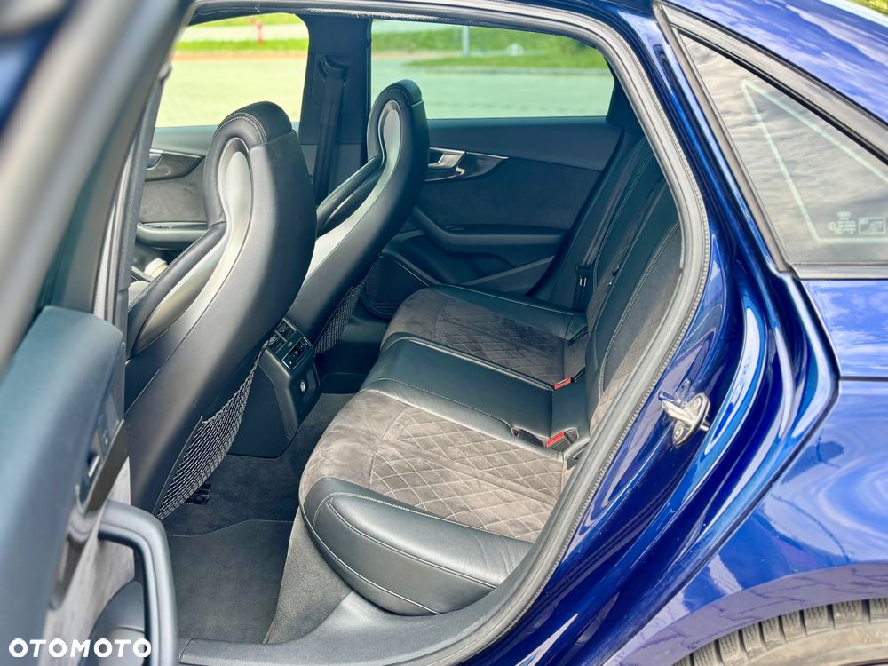 Audi S4 Limousine - 17