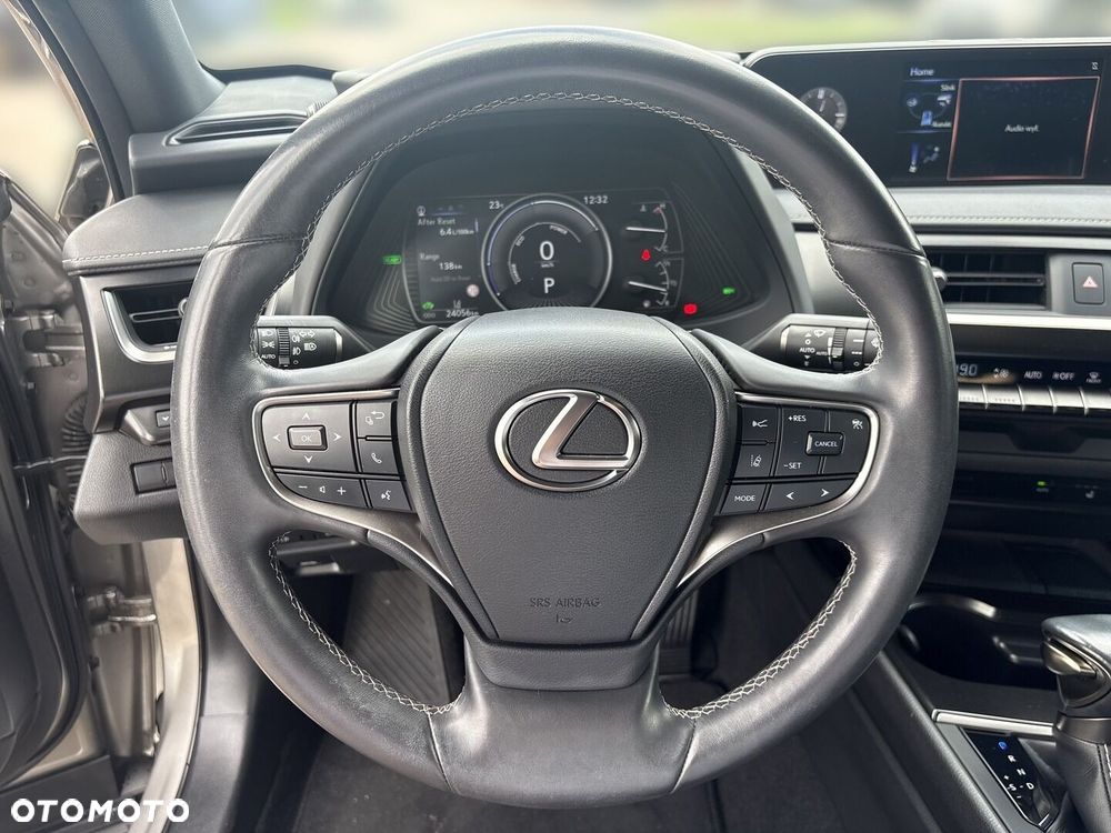 Lexus UX - 23