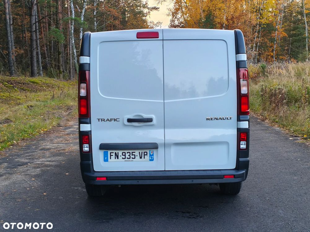 Renault Trafic long - 6