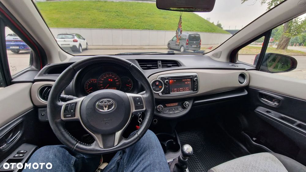 Toyota Yaris 1.33 Sol - 12