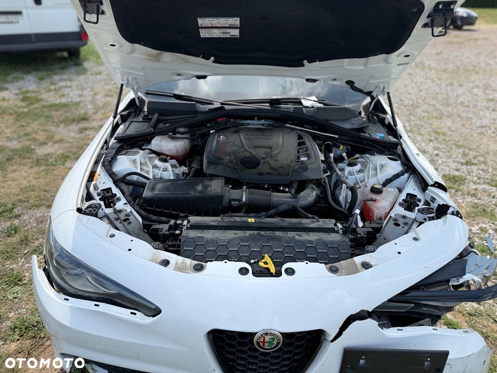 Alfa Romeo Giulia 2.0 Turbo Veloce - 25
