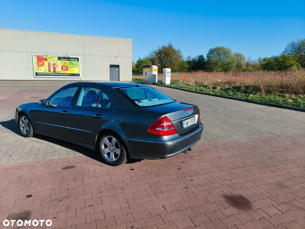 Mercedes-Benz Klasa E - 12