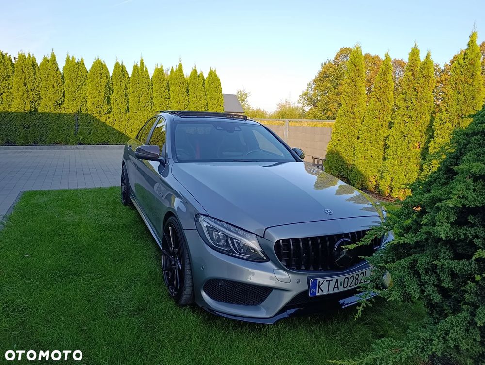 Mercedes-Benz Klasa C 450 AMG 4-Matic 7G-TRONIC - 26