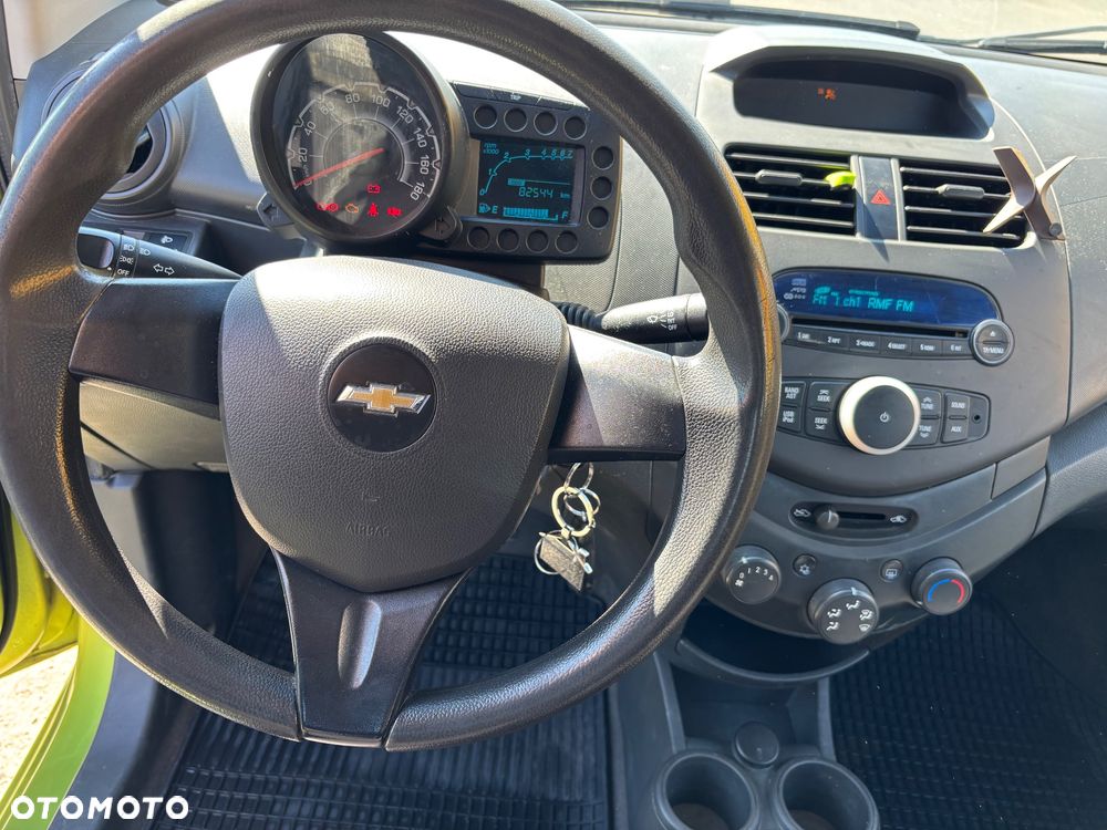 Chevrolet Spark 1.0 Base - 7