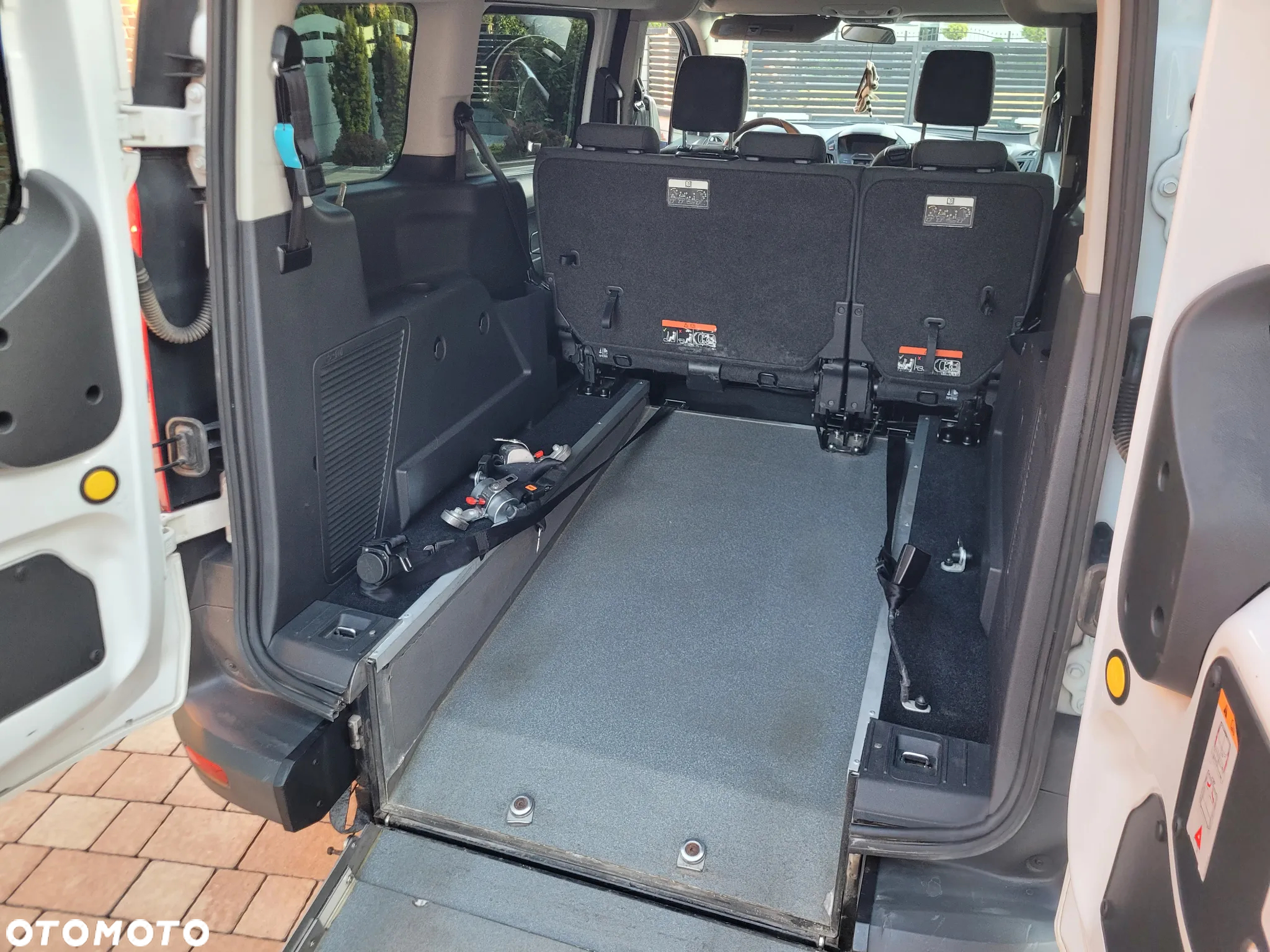 Ford Transit Connect - 18