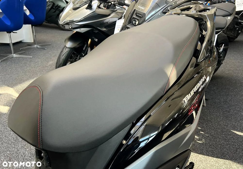 Suzuki Burgman - 10
