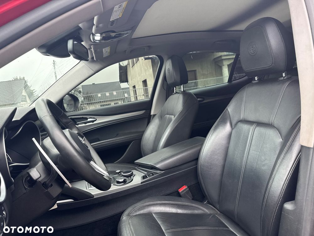 Alfa Romeo Stelvio 2.0 Turbo 16V AT8-Q4 Super - 13