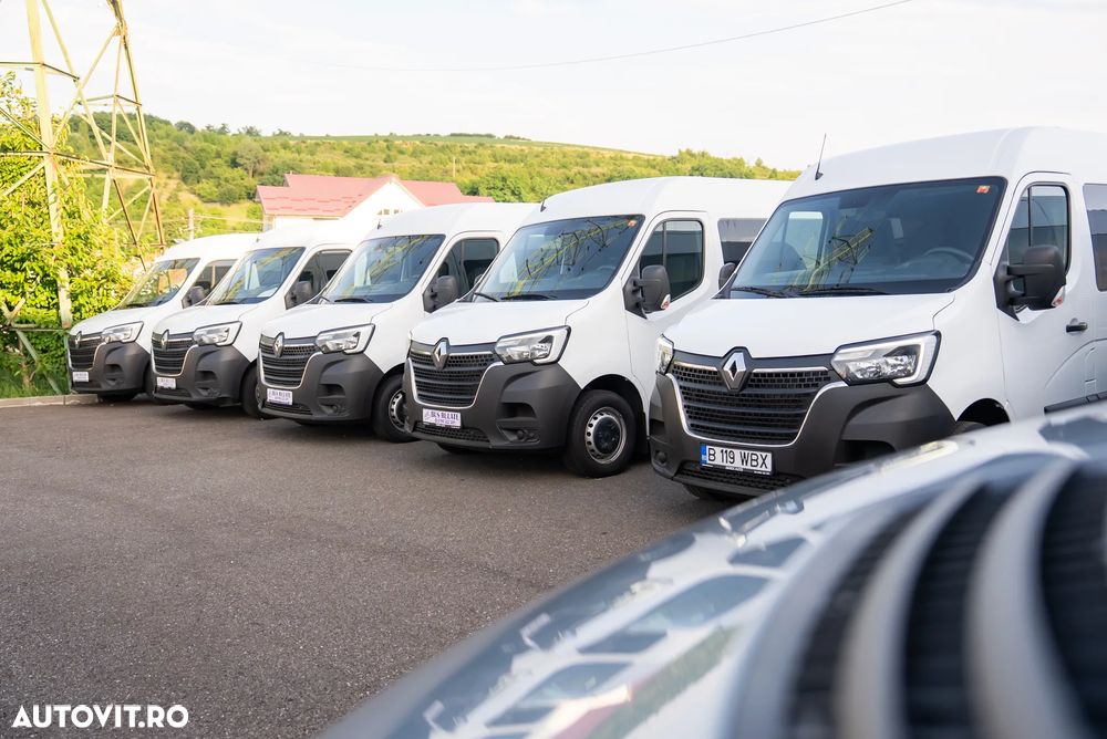 Renault Master 2.3 Blue dCi 145 TT Combi 3,5t L2H2 8+1 - 9