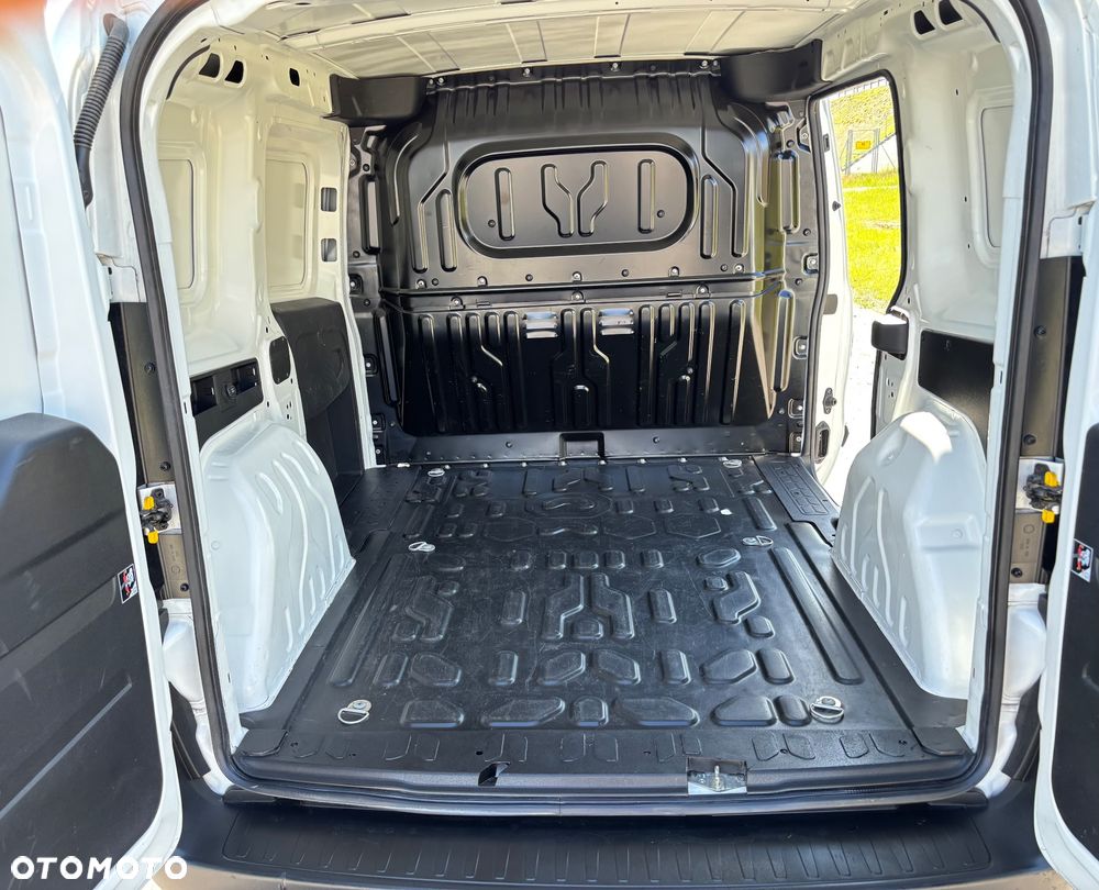 Fiat Doblo - 12