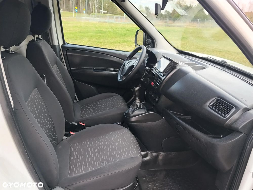 Opel Combo - 9