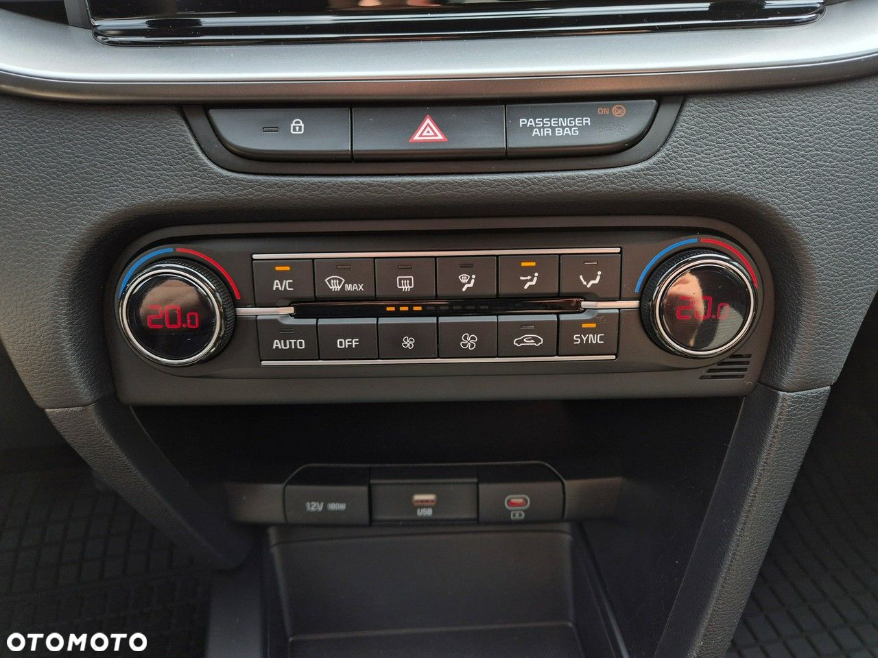 Kia Ceed - 26