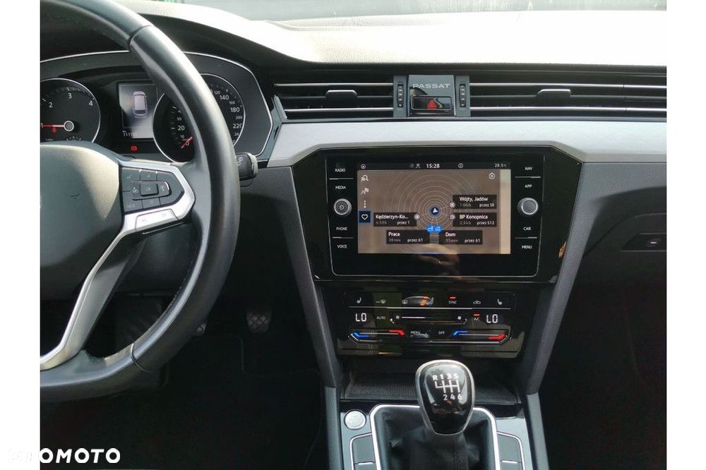 Volkswagen Passat Variant 2.0 TDI EVO Business - 9
