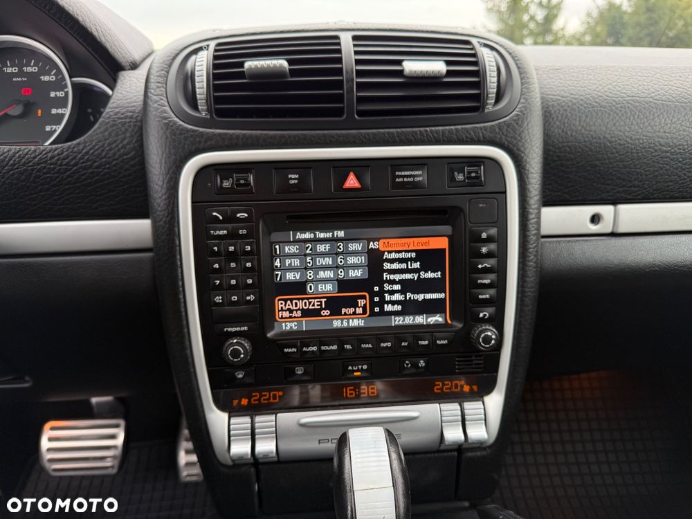 Porsche Cayenne S Tiptronic - 27