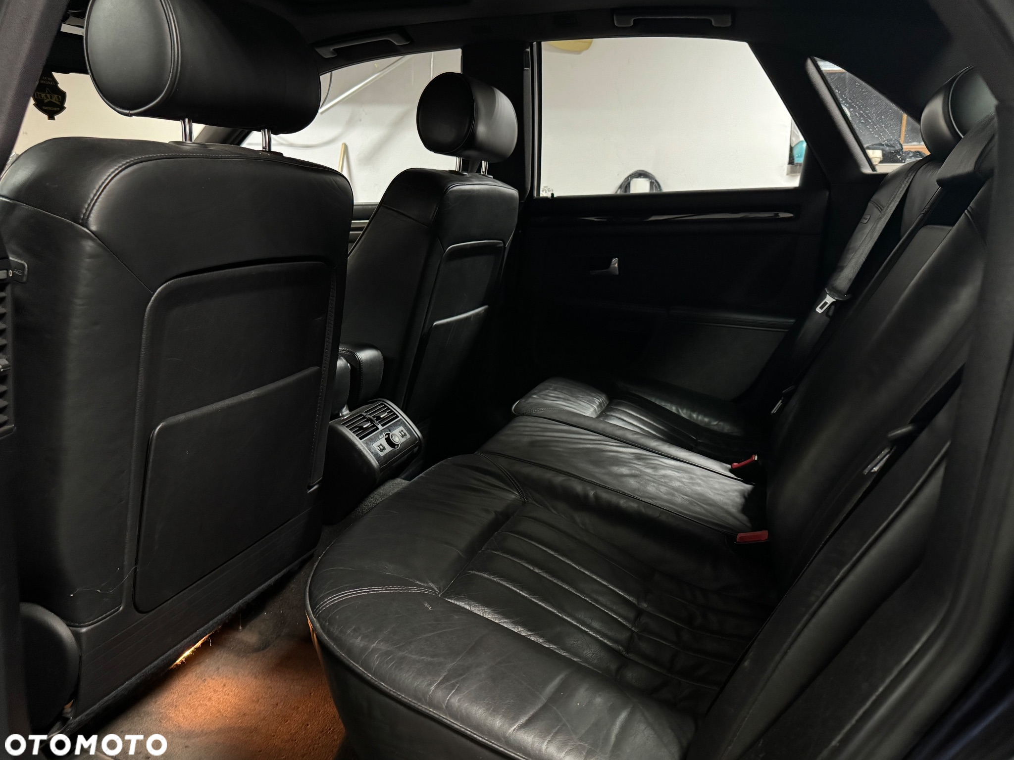 Audi S8 - 11
