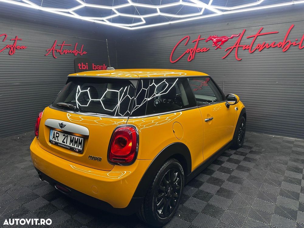 Mini Cooper Standard - 4