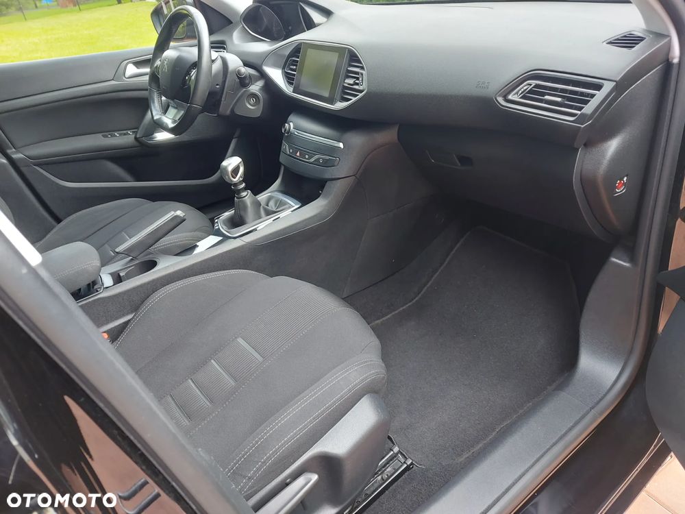 Peugeot 308 SW 1.6 BlueHDi Active S&S - 14