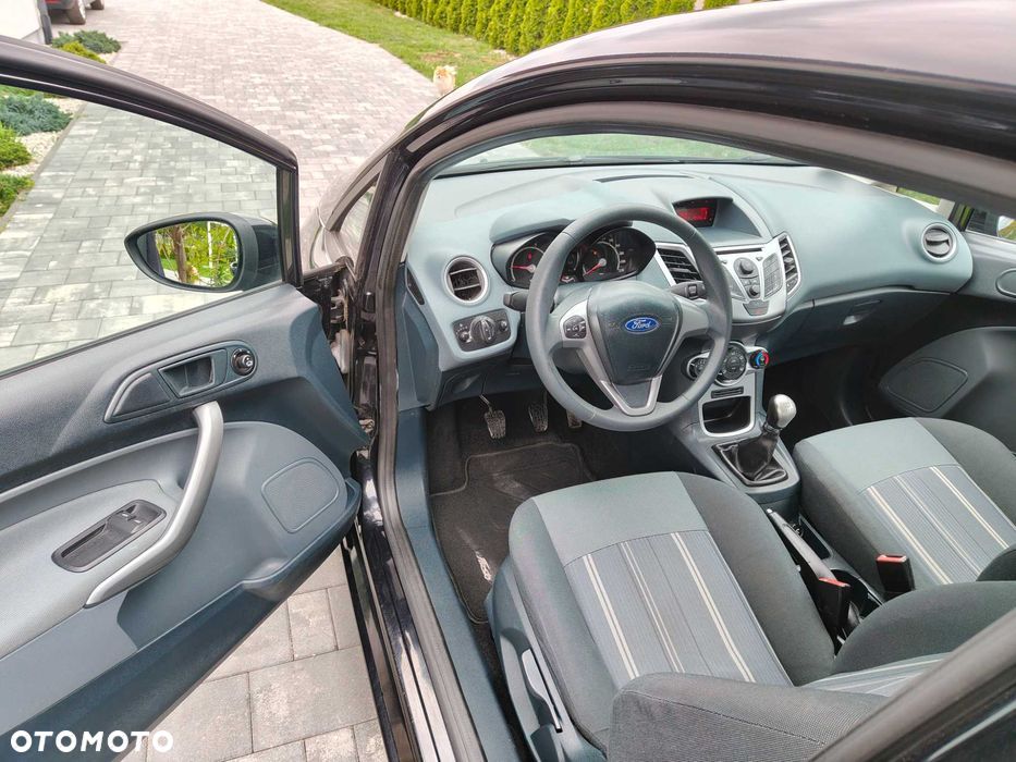 Ford Fiesta 1.25 Trend Edition - 6