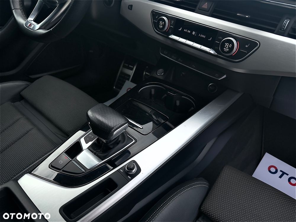 Audi A4 Avant 40 TDI quattro S tronic S line - 27