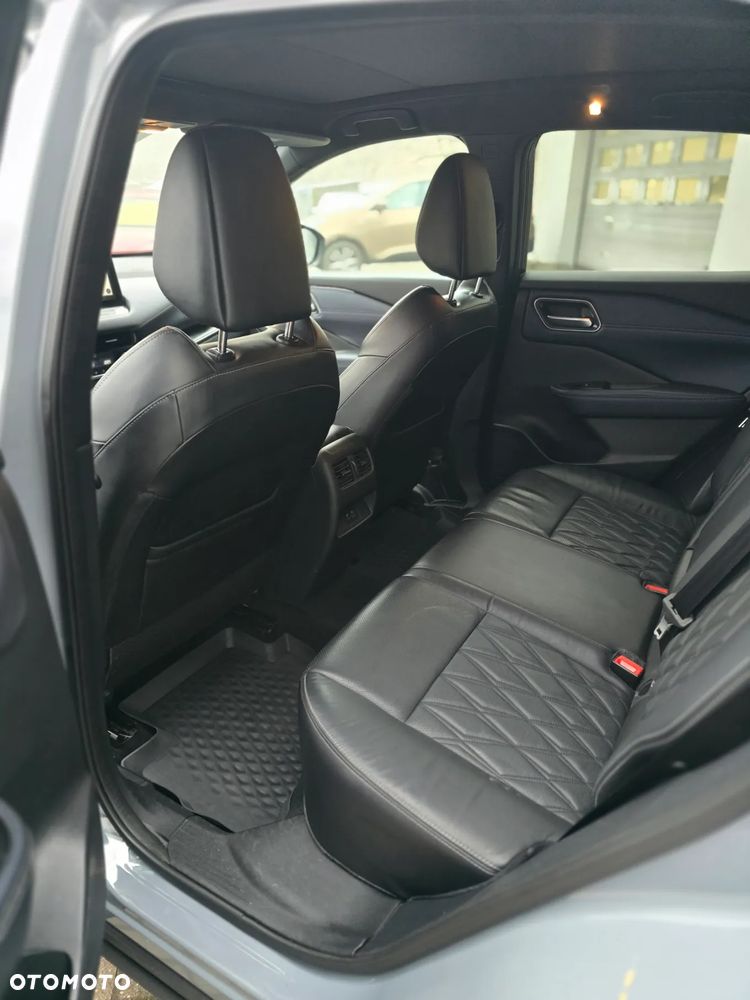 Nissan Qashqai 1.3 DIG-T DCT AKARI - 10