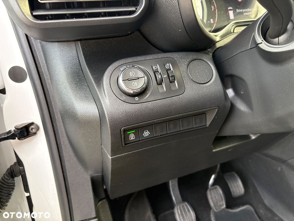 Opel Combo 1.5 D Start/Stop Elegance - 36
