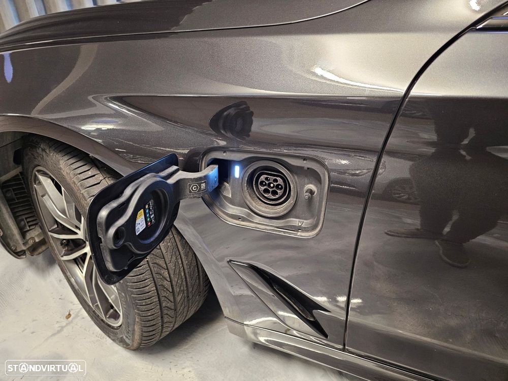 BMW 530 e Pack Desportivo M - 29