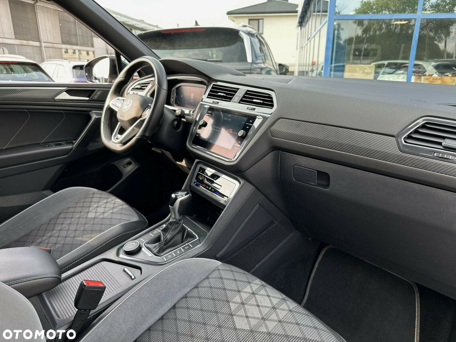 Volkswagen Tiguan Allspace 2.0 TSI 4Mot R-Line DSG - 9