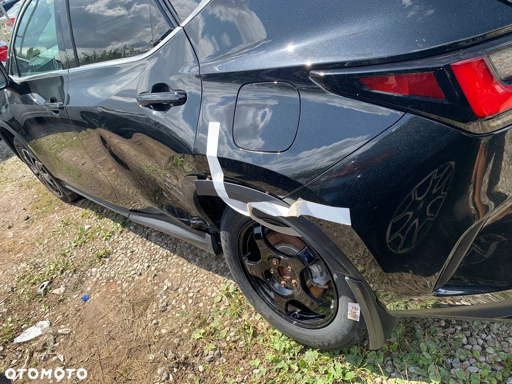Lexus NX - 9