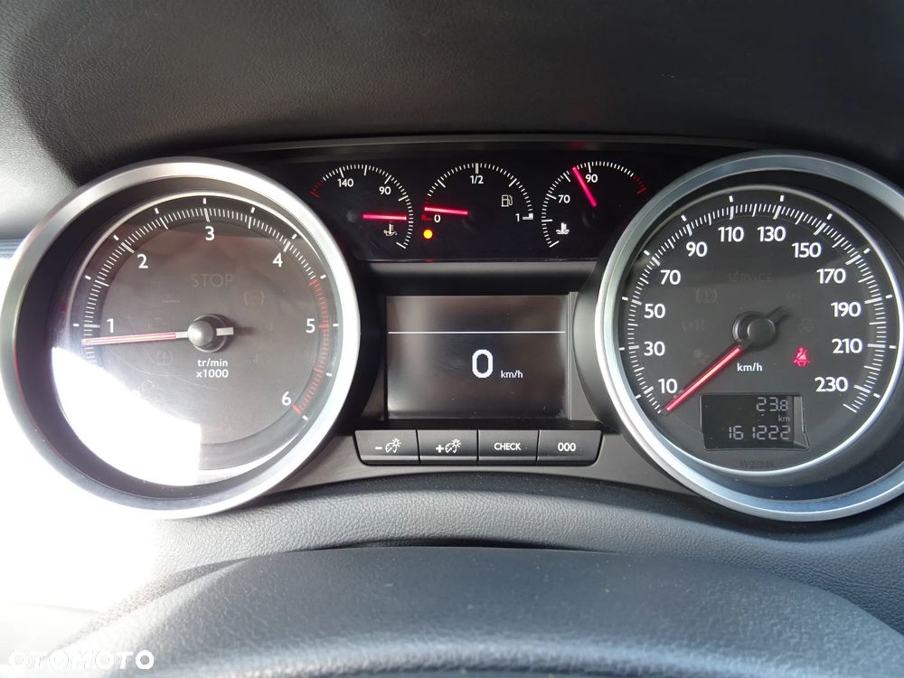 Peugeot 508 BlueHDi 150 Stop&Start Business-Line - 37