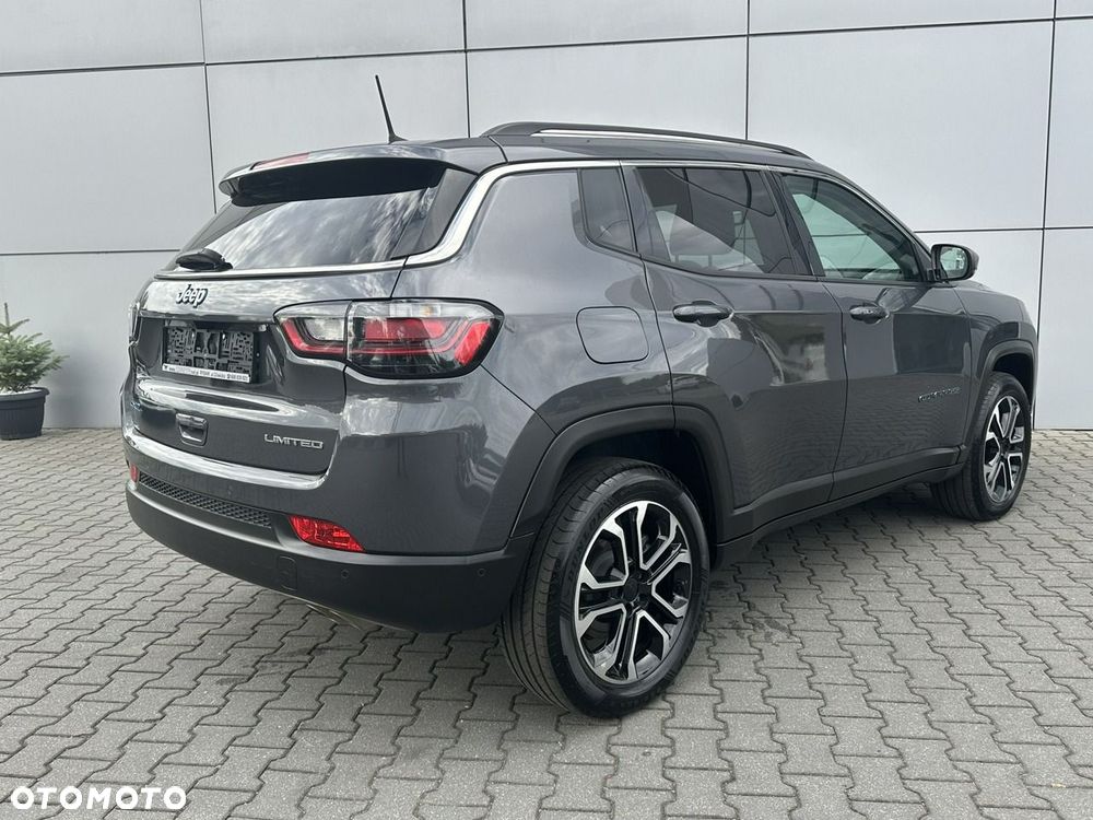 Jeep Compass - 10