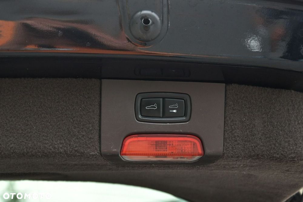 Porsche Cayenne - 29