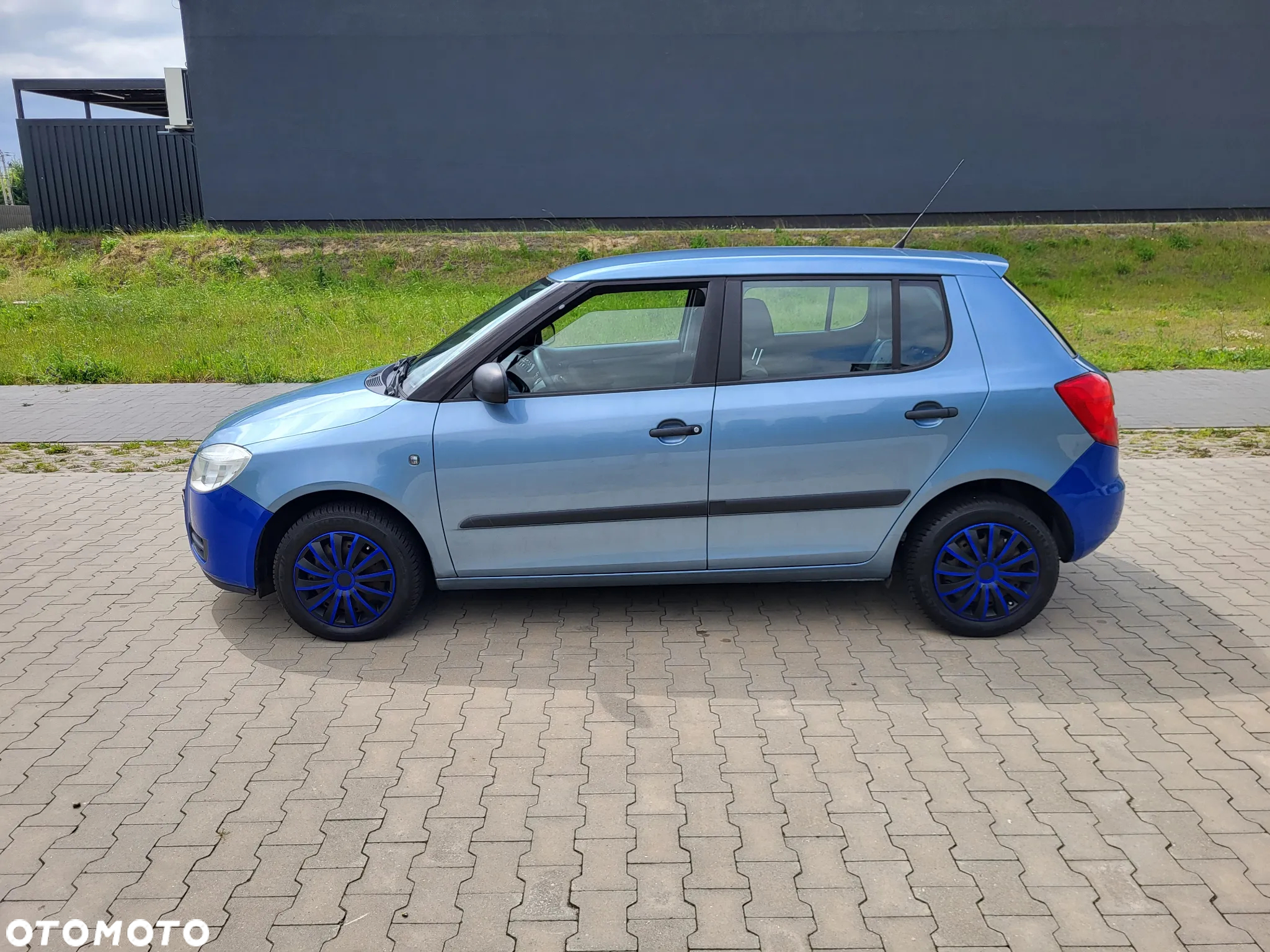 Skoda Fabia 1.2 HTP COOL Edition - 10