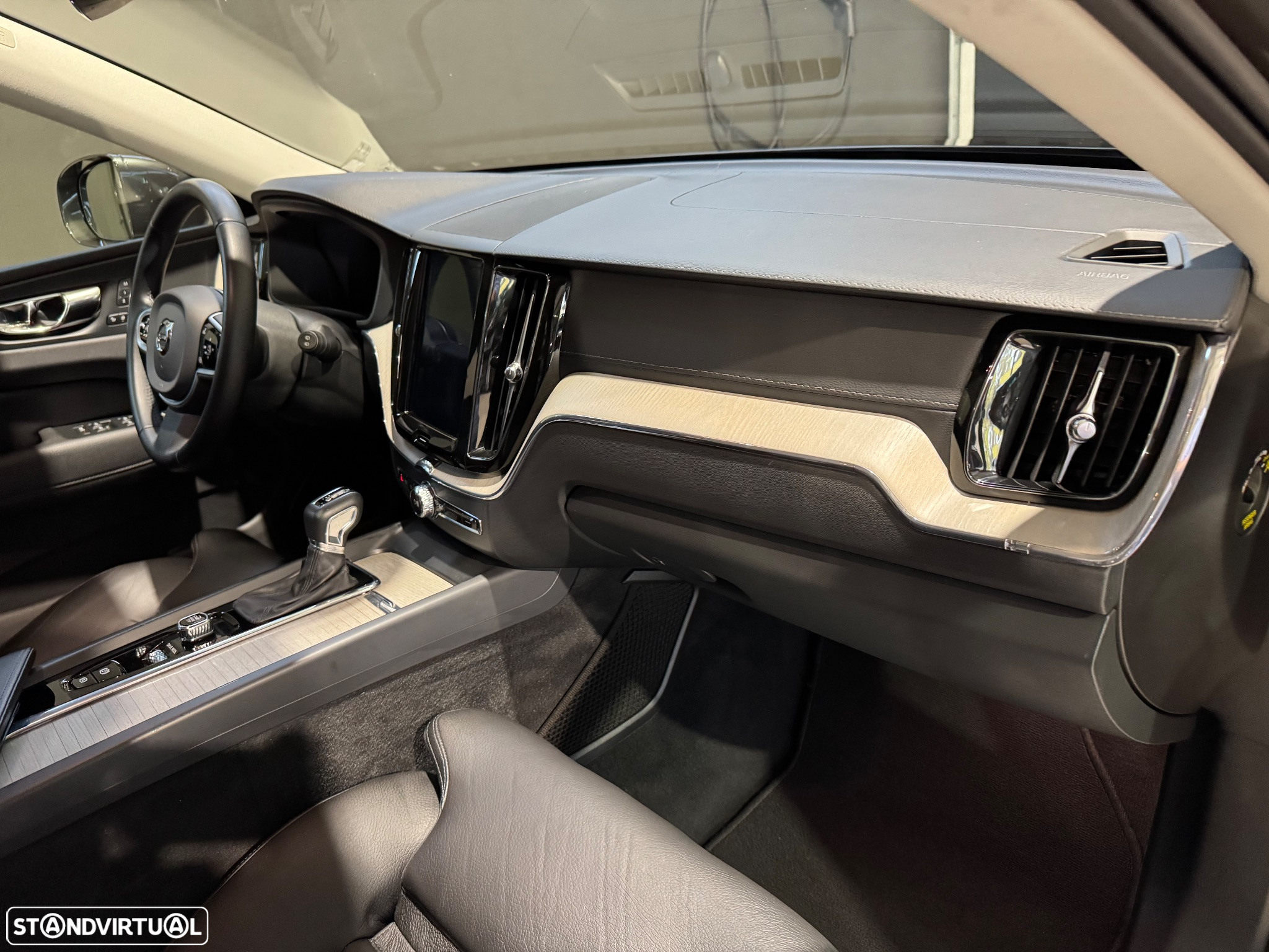 Volvo XC 60 2.0 D4 Inscription Geartronic - 34