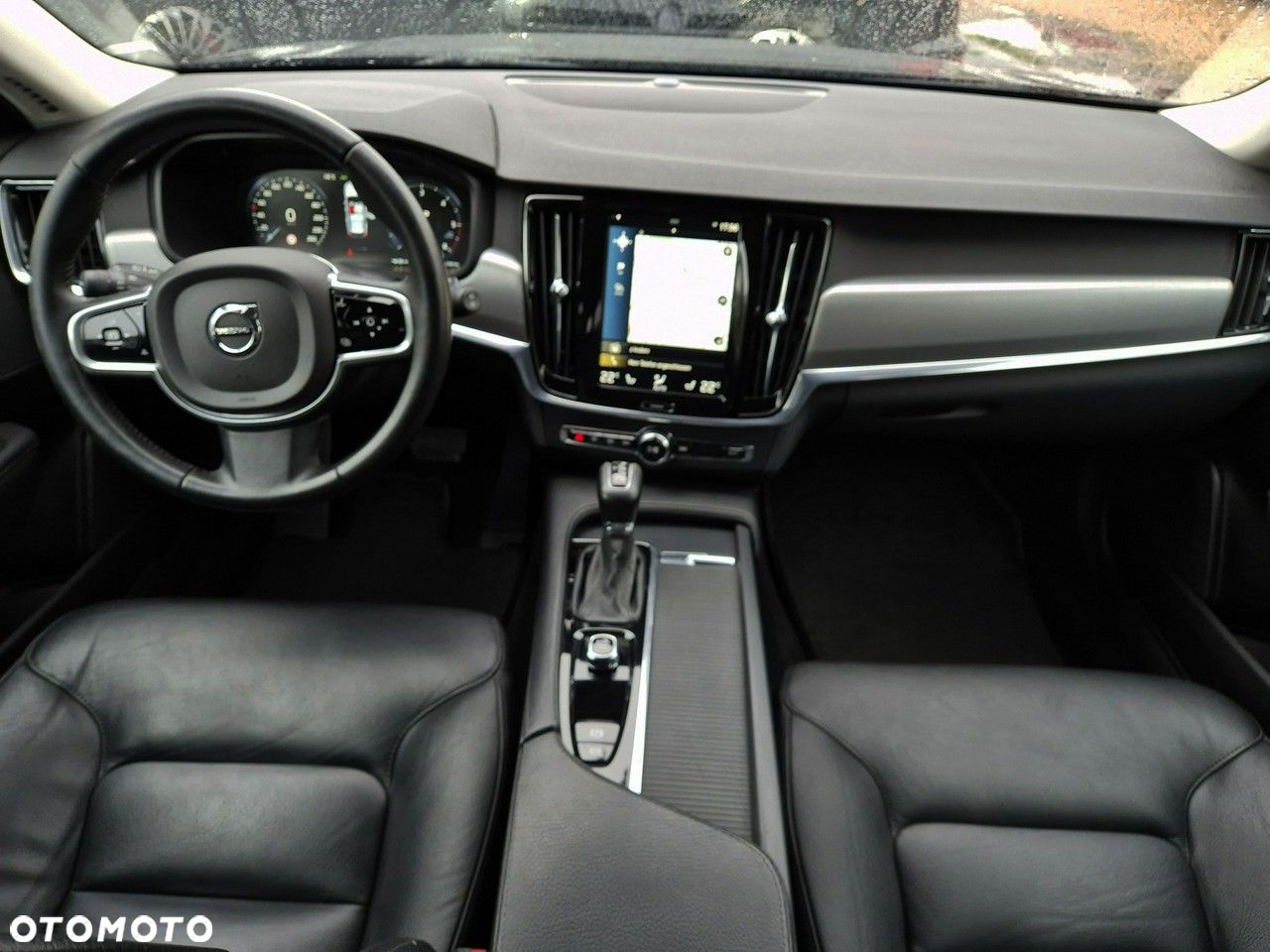 Volvo V90 D4 AWD Geartronic Momentum Pro - 24