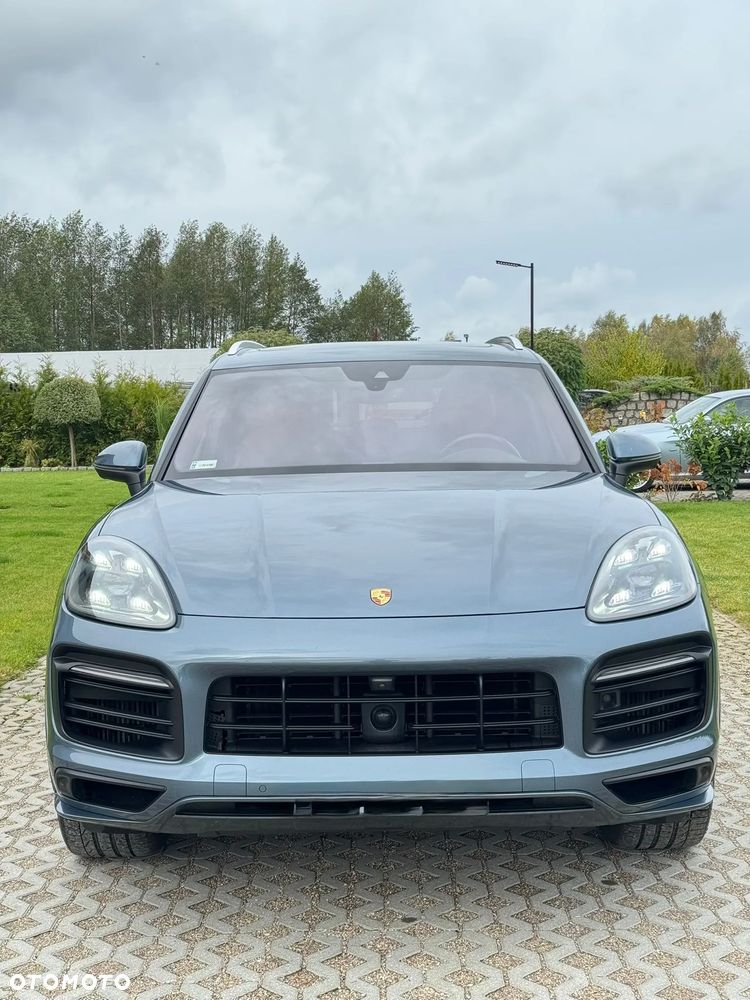 Porsche Cayenne Standard - 4
