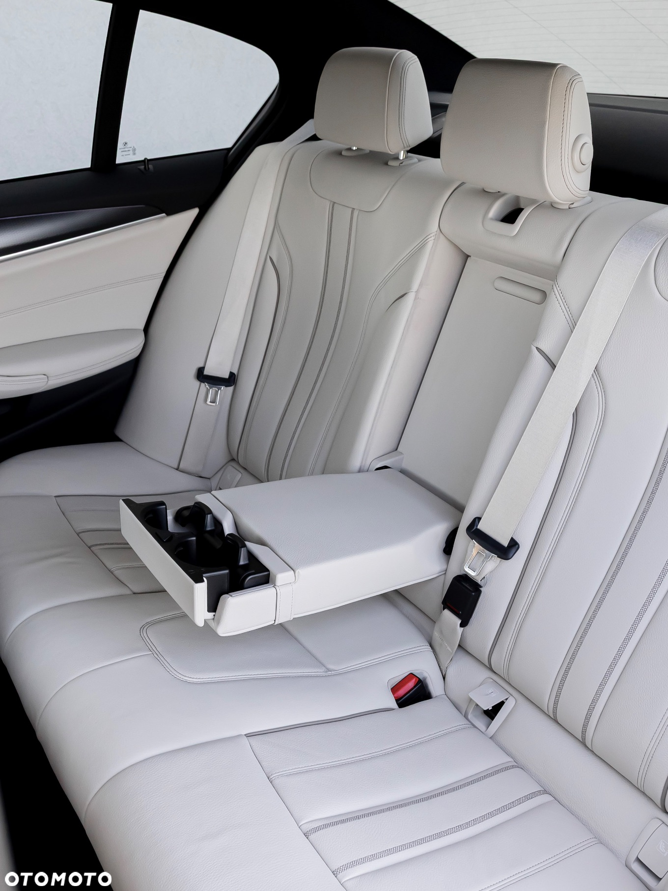 BMW Seria 5 520d xDrive M Sport sport - 37