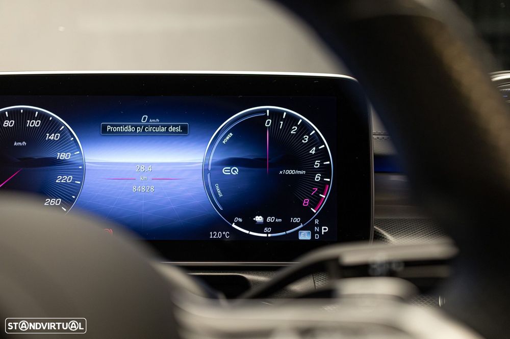 Mercedes-Benz C 300 e AMG Line - 60