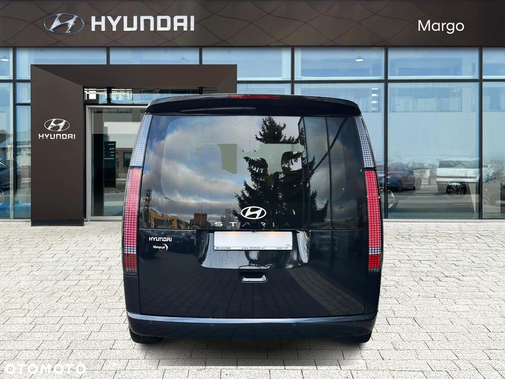 Hyundai Staria 1.6 T-GDI HEV Smart Business - 11