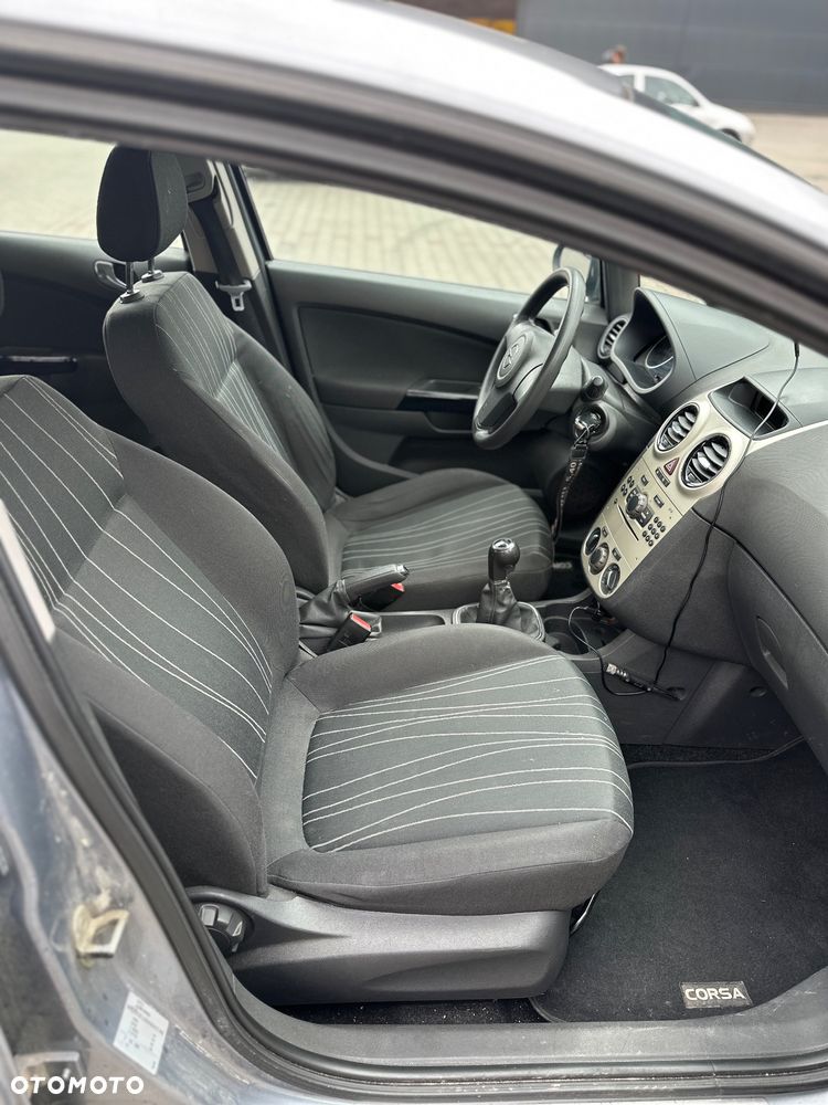 Opel Corsa 1.2 16V Enjoy - 16