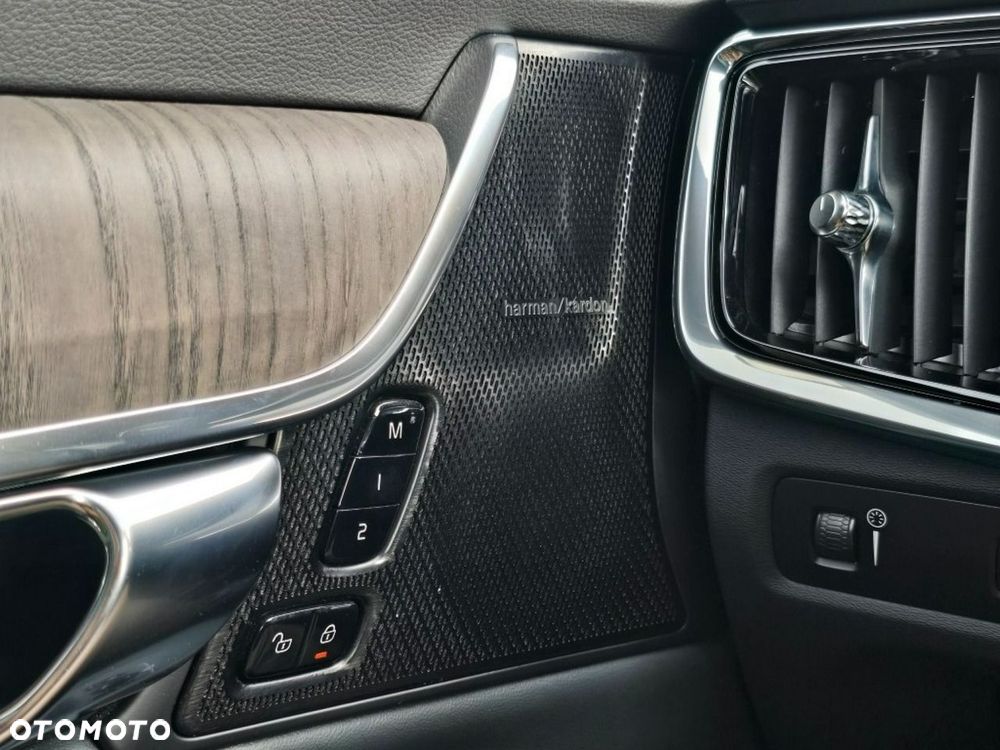Volvo V90 Cross Country B5 D AWD Ultimate - 20
