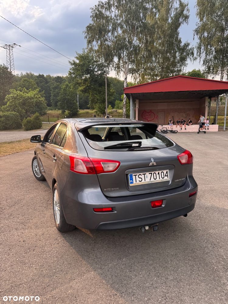 Mitsubishi Lancer 1.5 Invite - 10