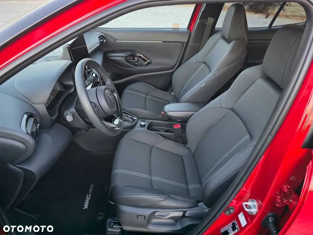 Toyota Yaris Cross Hybrid 1.5 Premiere Edition 4x4 - 10