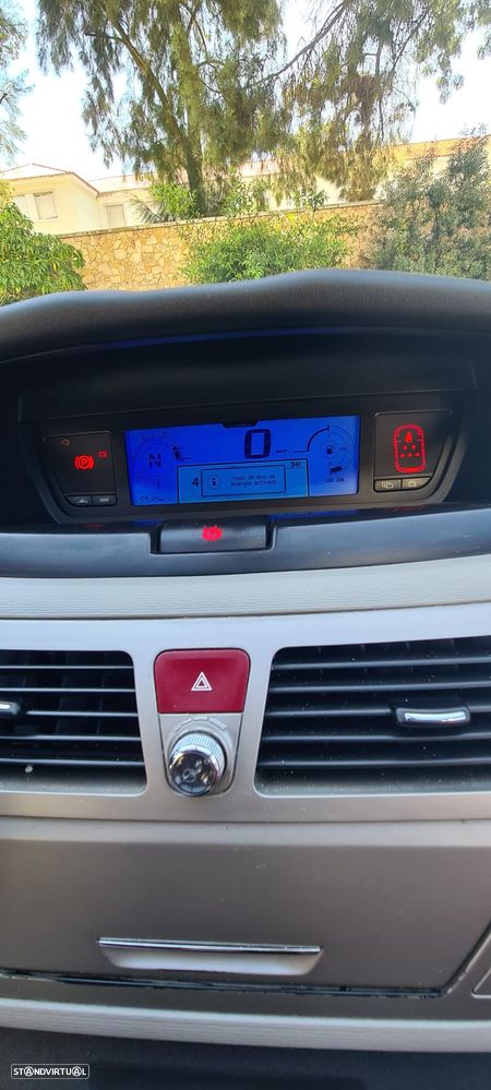 Citroën C4 Picasso - 12